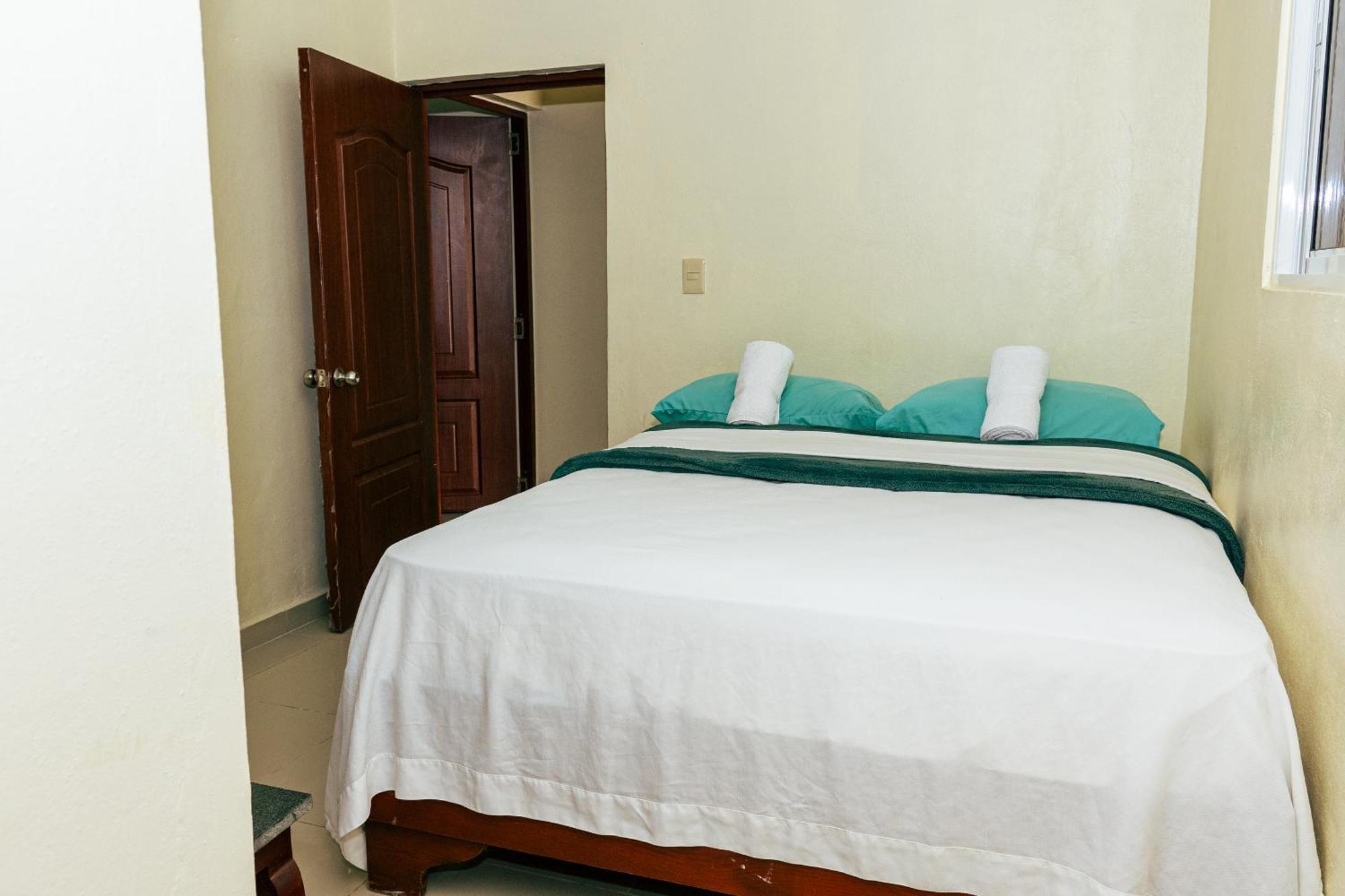 Bnb Tropical Island Aparthotel - Corales Del Sur - Santo Domingo Este Extérieur photo